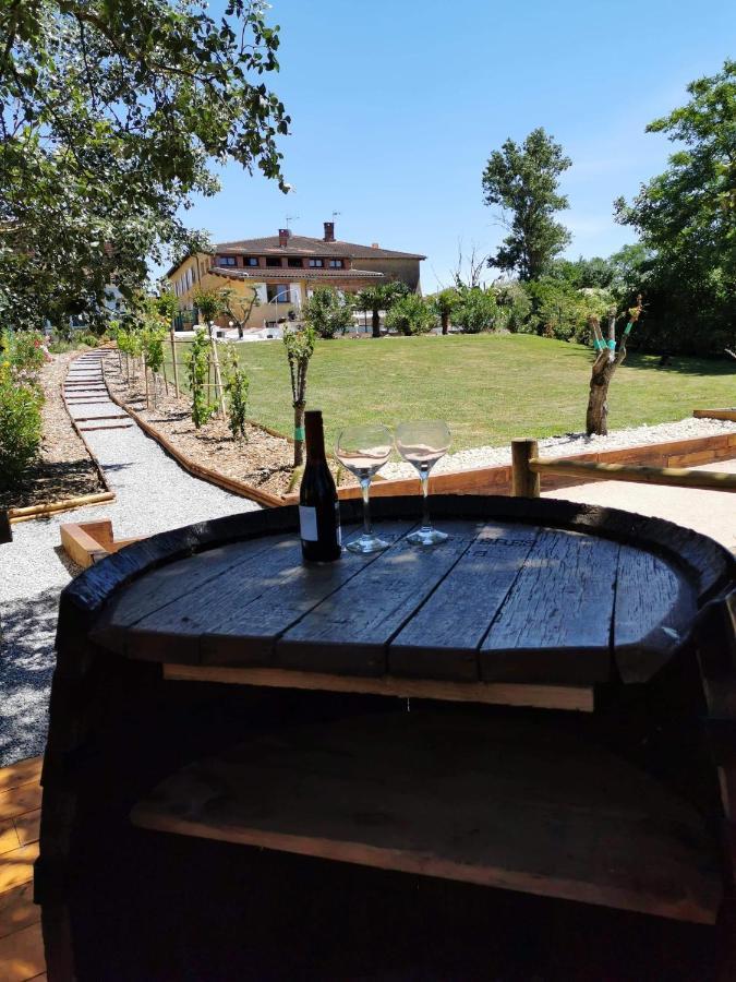 Le Gite Du Moulin Lagardelle-sur-Lèze Exteriör bild